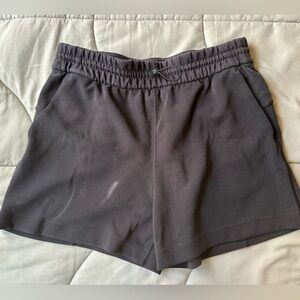 NWOT lululemon soft stream shorts